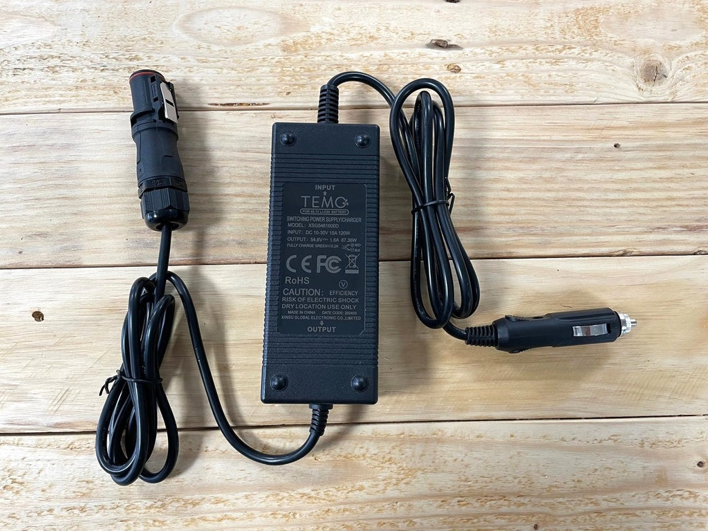 Ladegerät 12V, mit Zigarettenanzünderstecker T1000